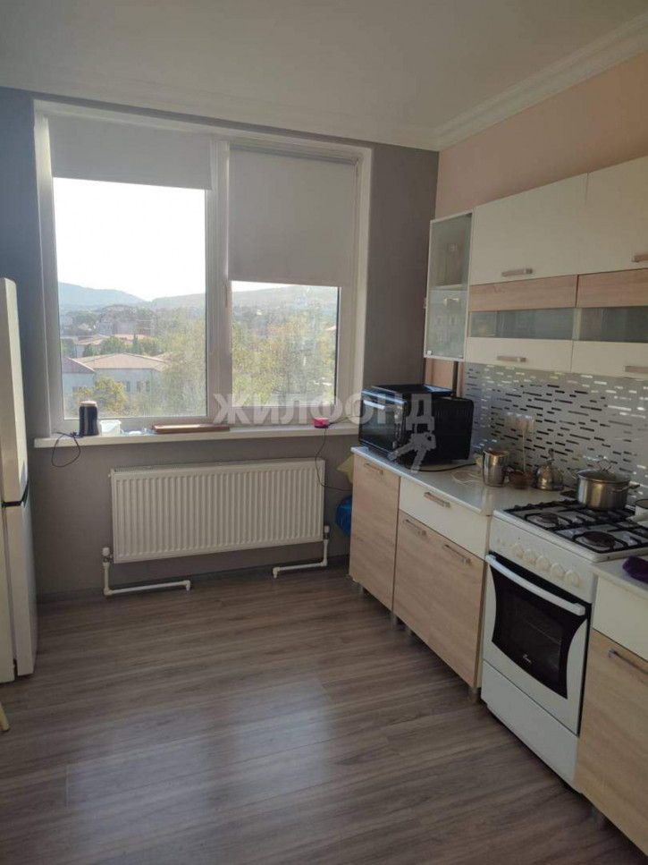 2-комн квартира Дзержинского улица, д.2