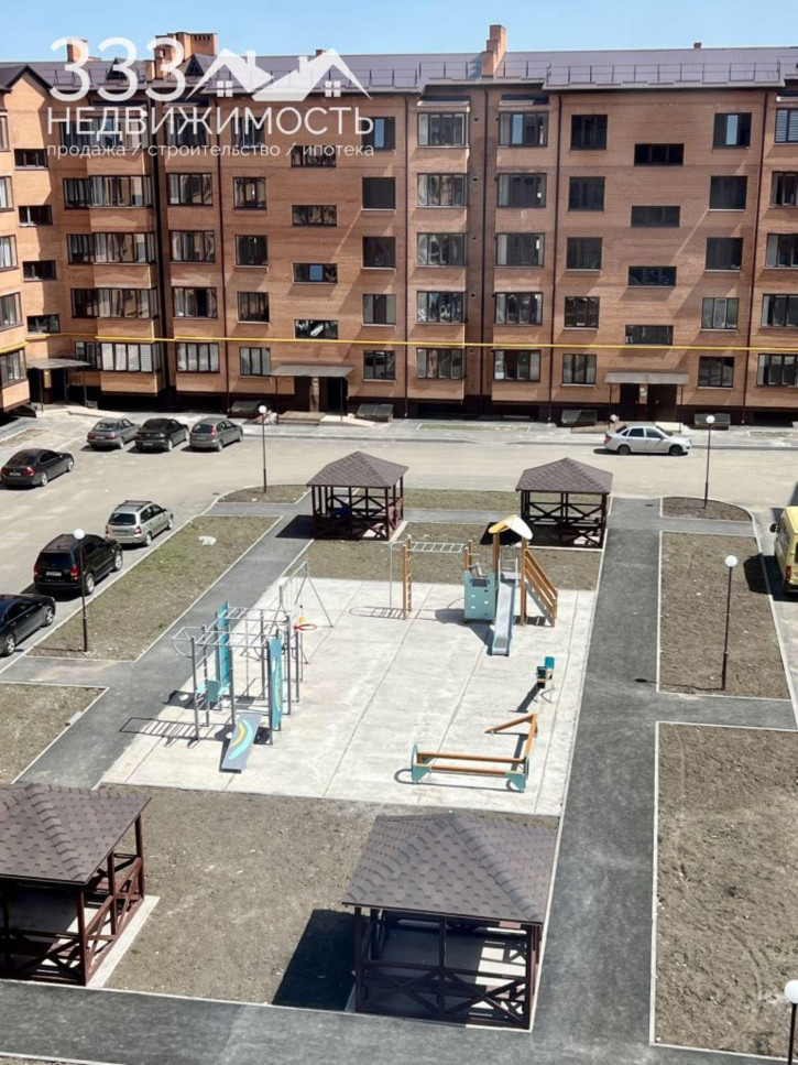 3-комн квартира в новом доме Курсантов Кировцев ул, 29