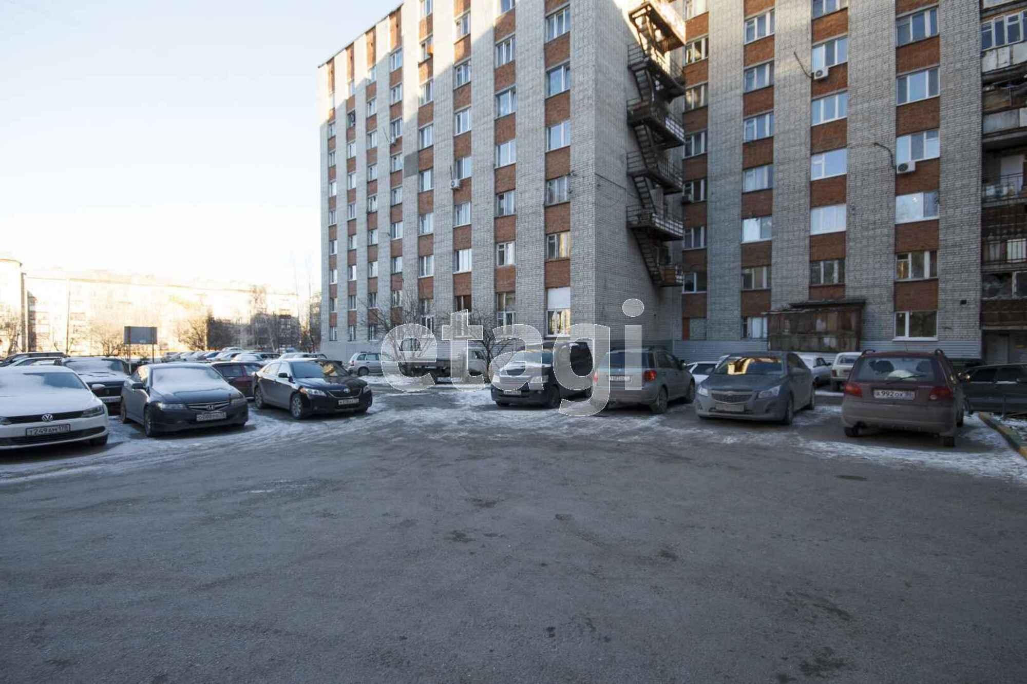 Купить торговое помещение за 15 000 000 рублей на Олимпийская 11