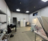 офис 32.7 кв м, этаж -1/6 Хохрякова 10