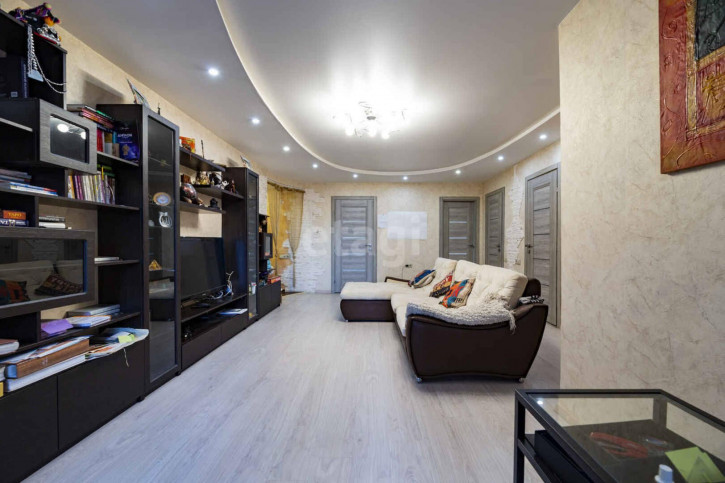 3-комн квартира Радищева, 53 к 1