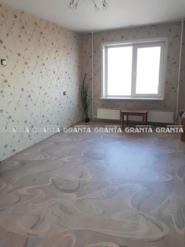 2-комн квартира ул Александра Матросова, 3