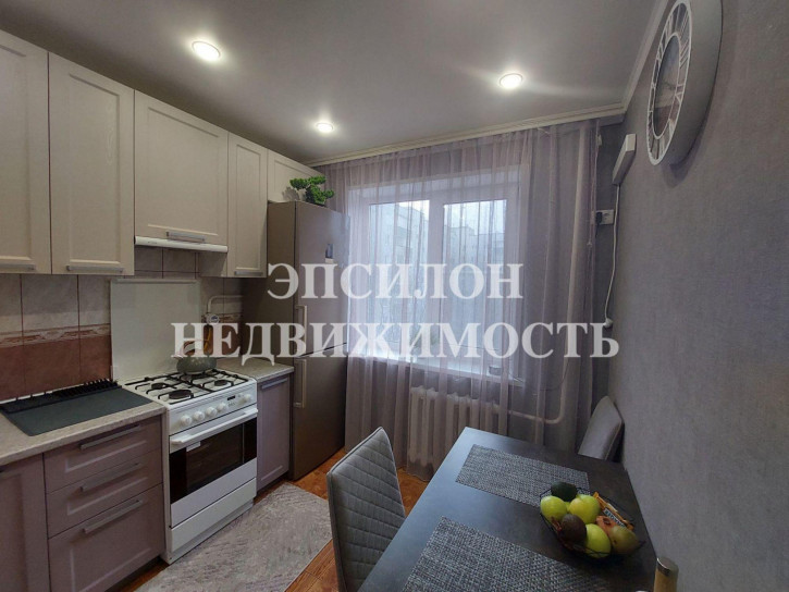 2-комн квартира Дружбы пр-т, 3
