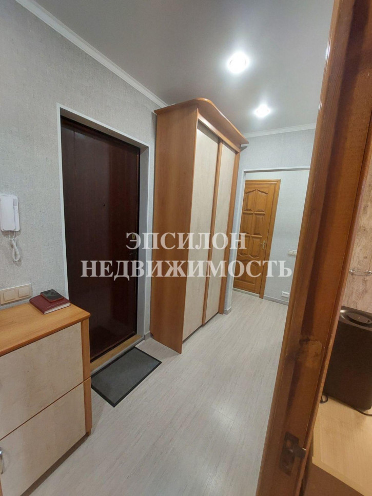 2-комн квартира Дружбы пр-т, 3