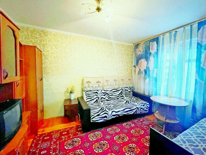 3-комн квартира Победы улица, 83