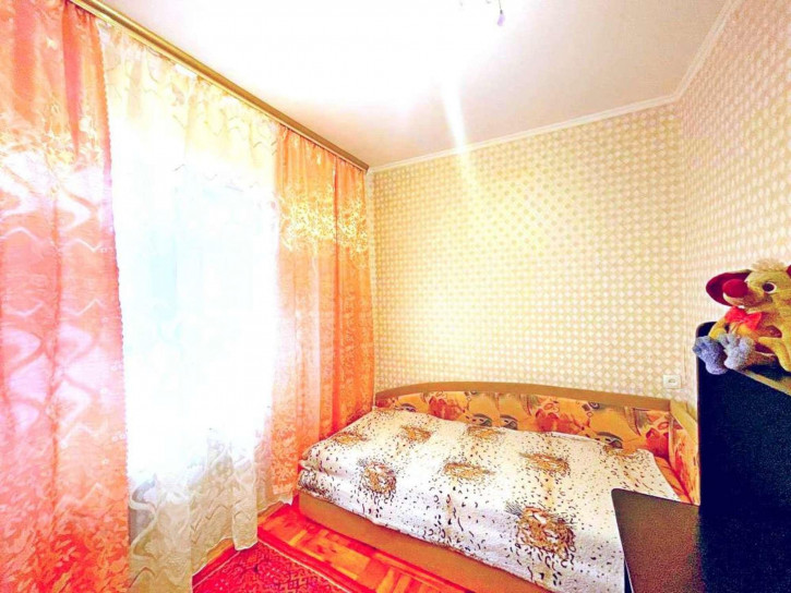 3-комн квартира Победы улица, 83