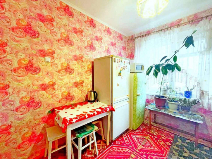 3-комн квартира Победы улица, 83