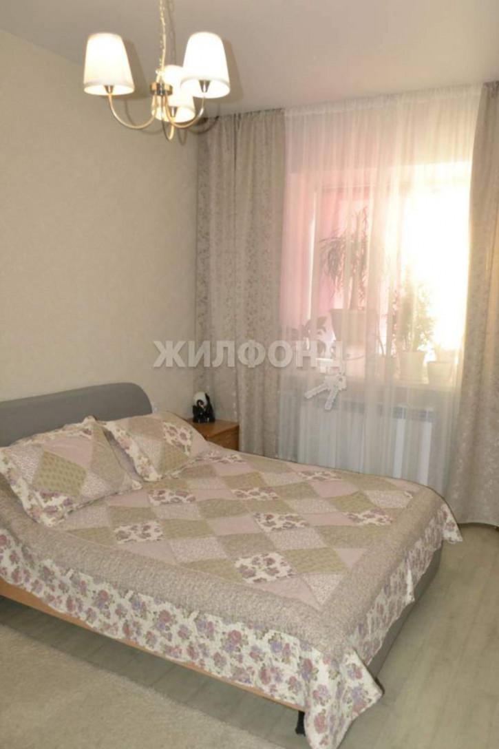 4-комн квартира 9А микрорайон, д.33