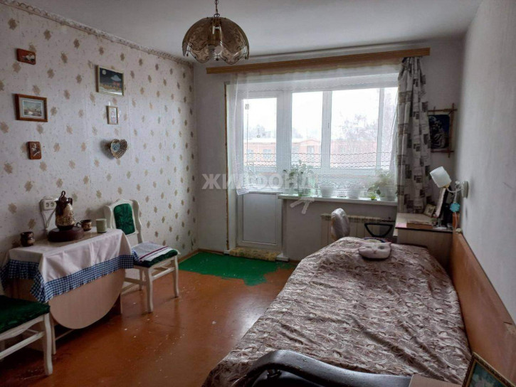 3-комн квартира Есенина улица, д.51/2