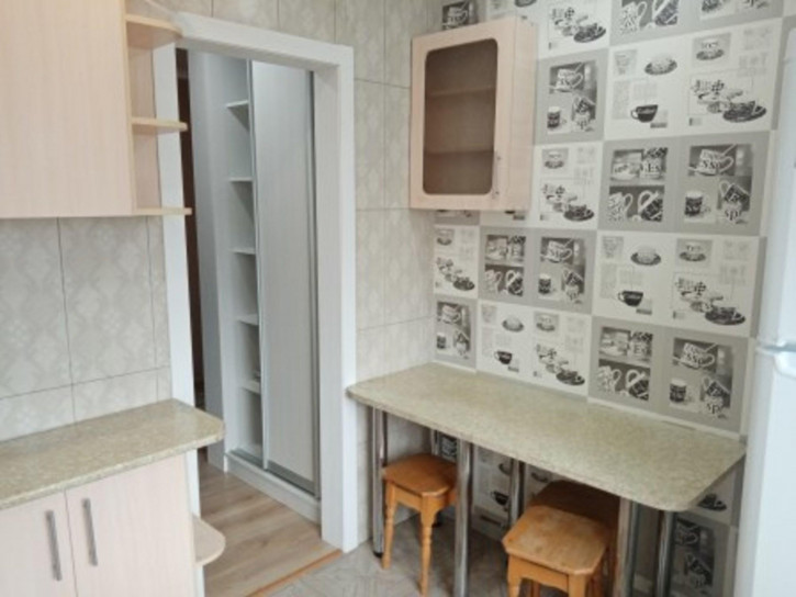 2-комн квартира Энгельса