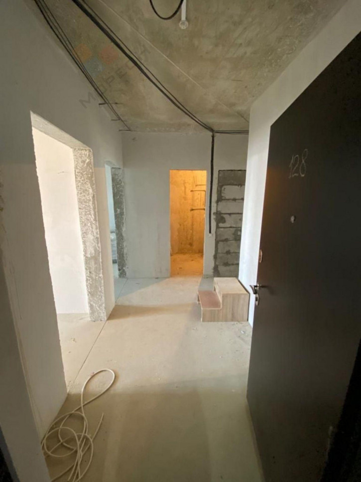2-комн квартира Заполярная ул, 39к6