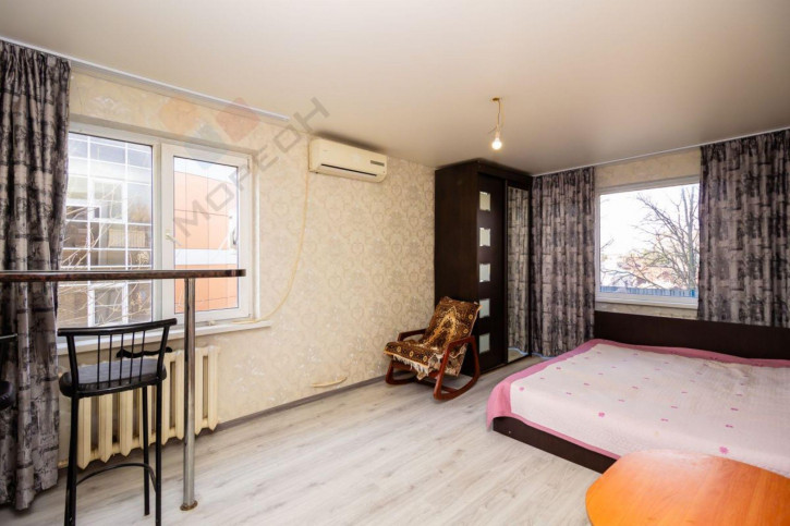 3-комн квартира Димитрова ул, 162