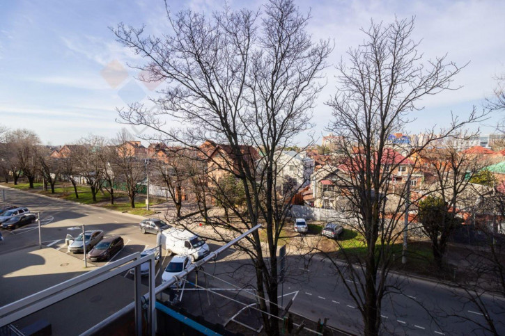 3-комн квартира Димитрова ул, 162
