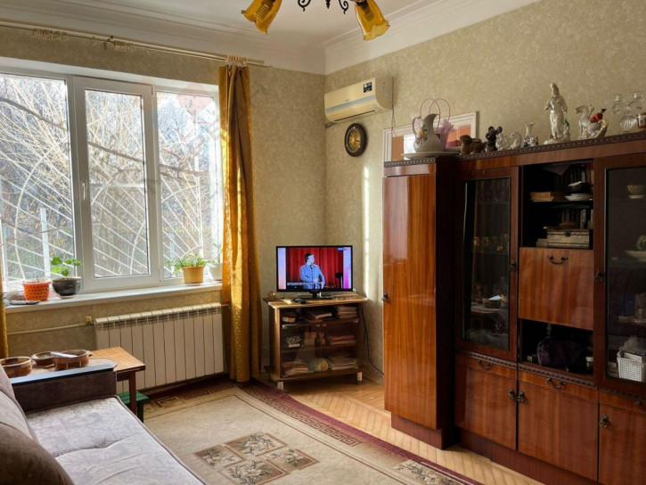 3-комн квартира Грозненская ул, 8