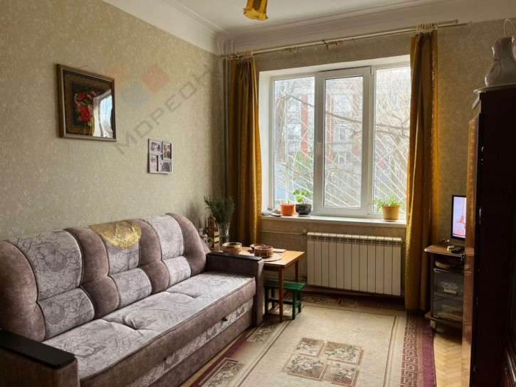 3-комн квартира Грозненская ул, 8