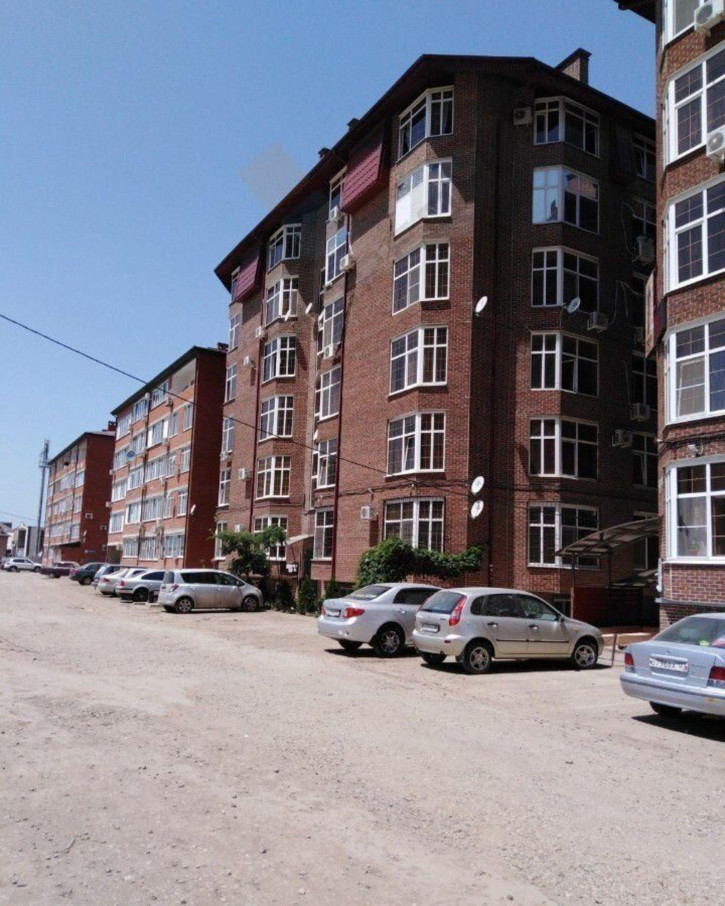 1-комн квартира Домбайская ул, 9