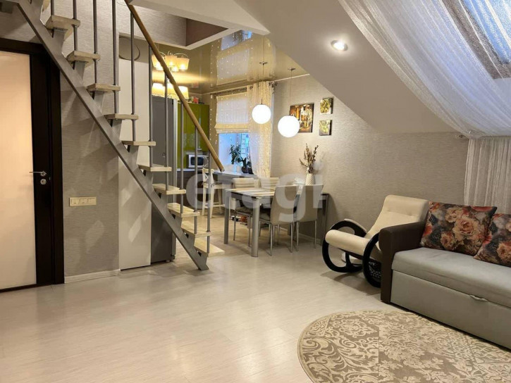 3-комн квартира Черногорская, 8