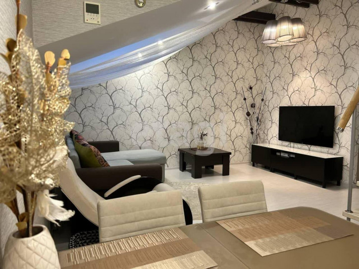 3-комн квартира Черногорская, 8