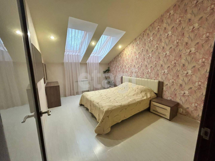 3-комн квартира Черногорская, 8