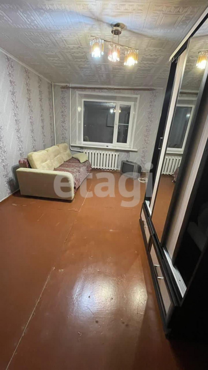 Комната Димитрова, 20