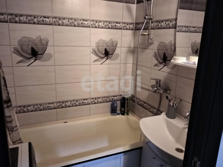 3-комн квартира Скворцова, 5