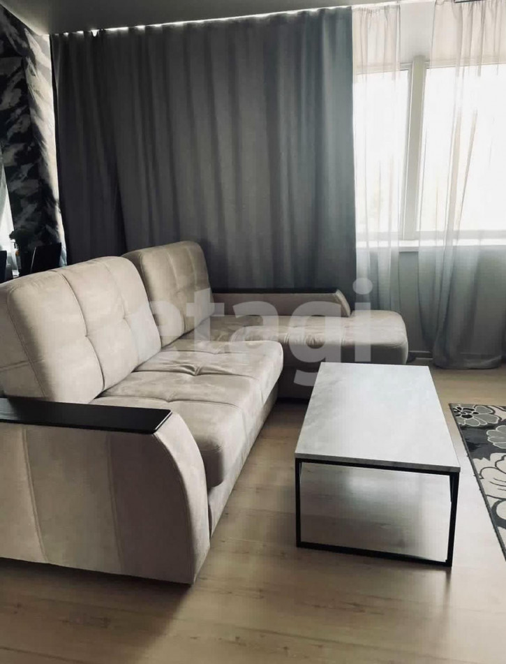 3-комн квартира Стопани, 32