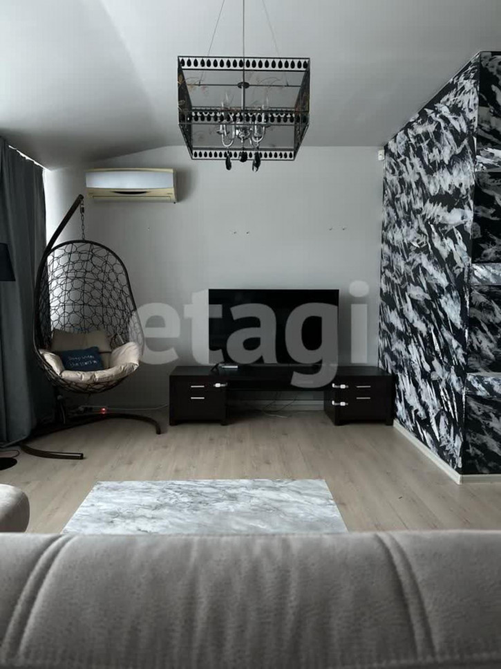 3-комн квартира Стопани, 32