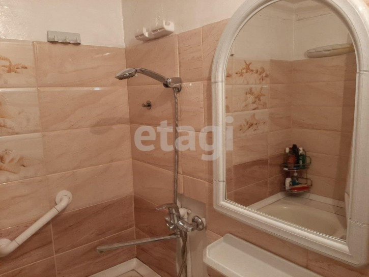 2-комн квартира Юных Пионеров, 49