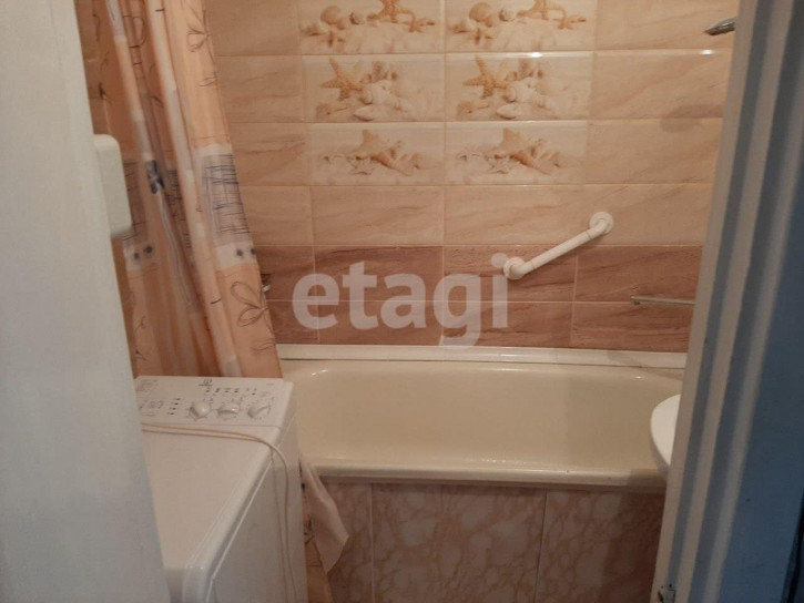 2-комн квартира Юных Пионеров, 49