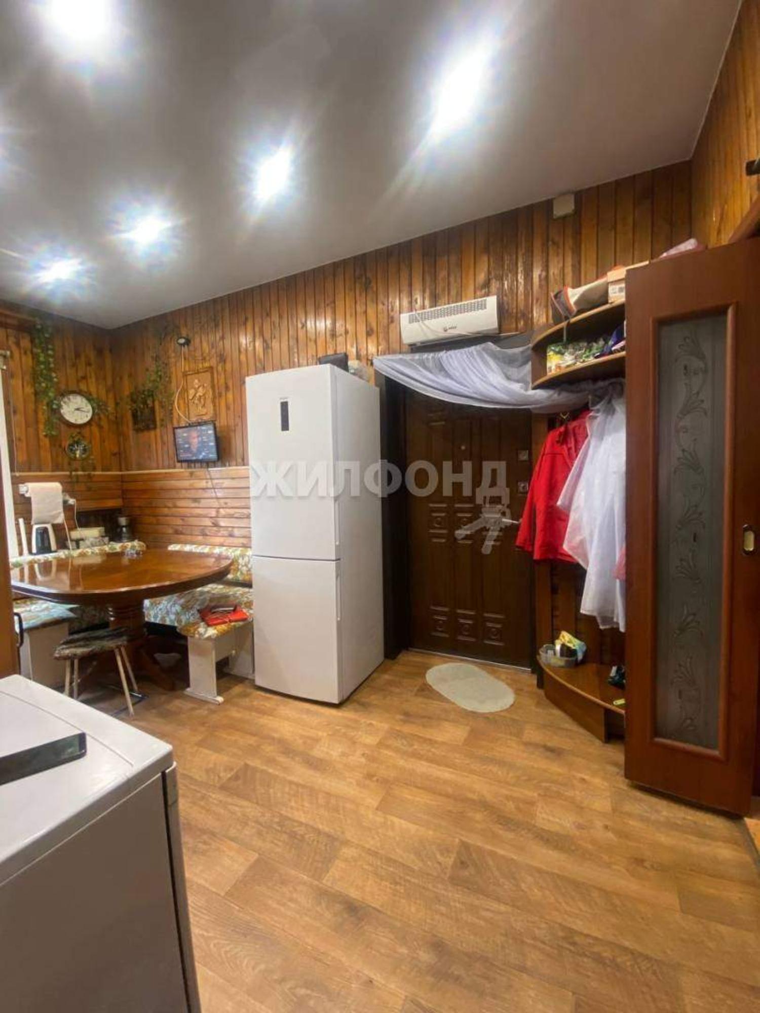 Купить дачу, дом, коттедж за 8 600 000 рублей на Космонавтов улица