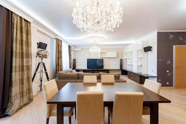 3-комн квартира ул. Касаткина, дом 20