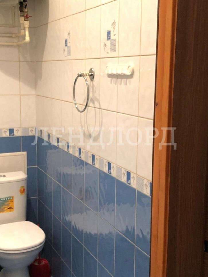 3-комн квартира улица 27-я Линия, 16А