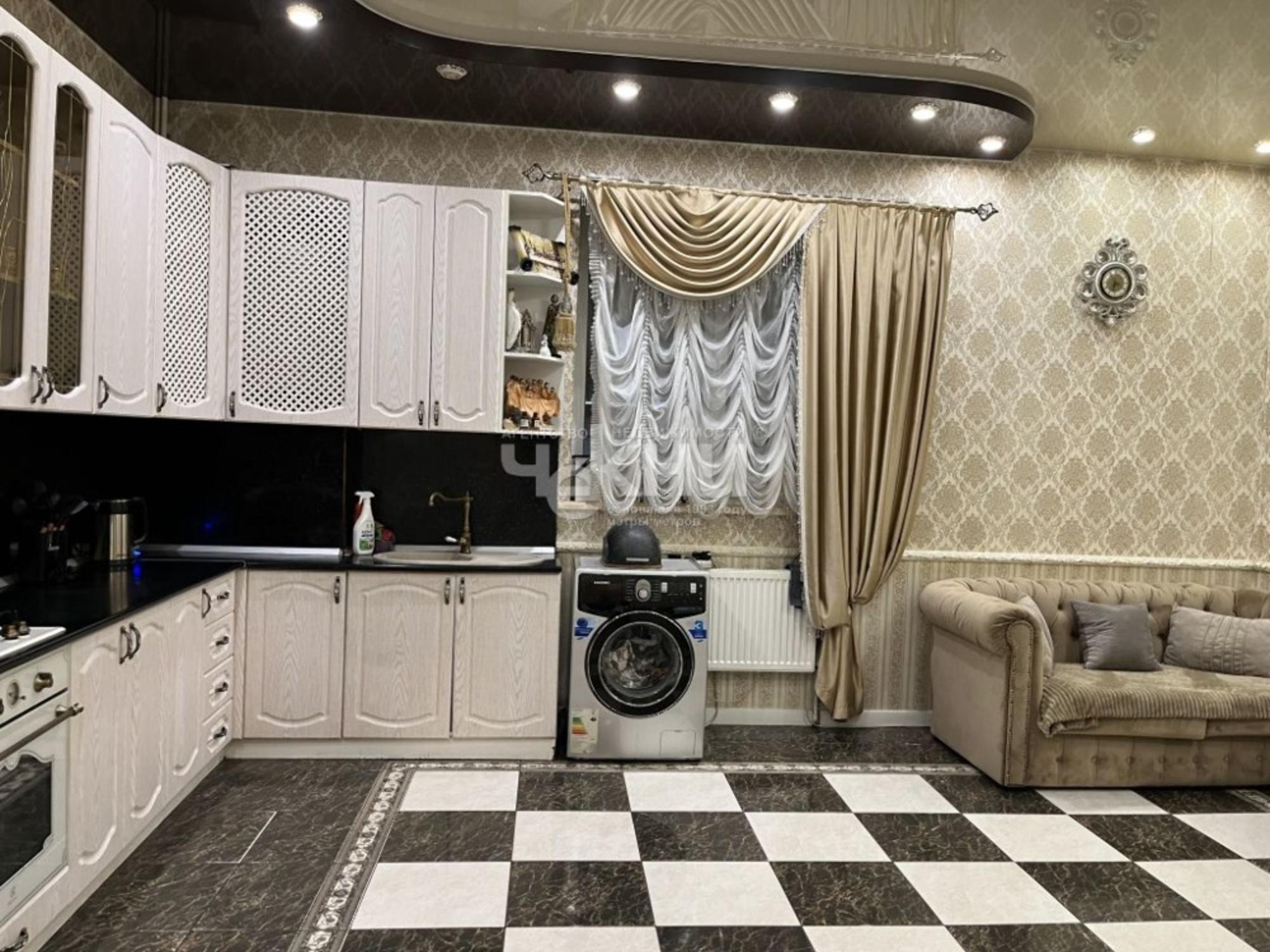 Купить дачу, дом, коттедж за 17 500 000 рублей на Бор