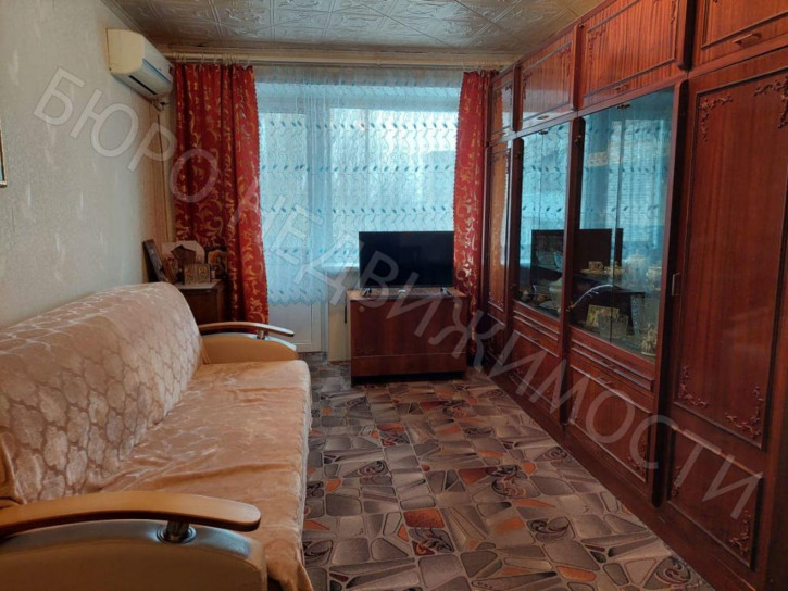 2-комн квартира Космонавтов пр-кт, 24