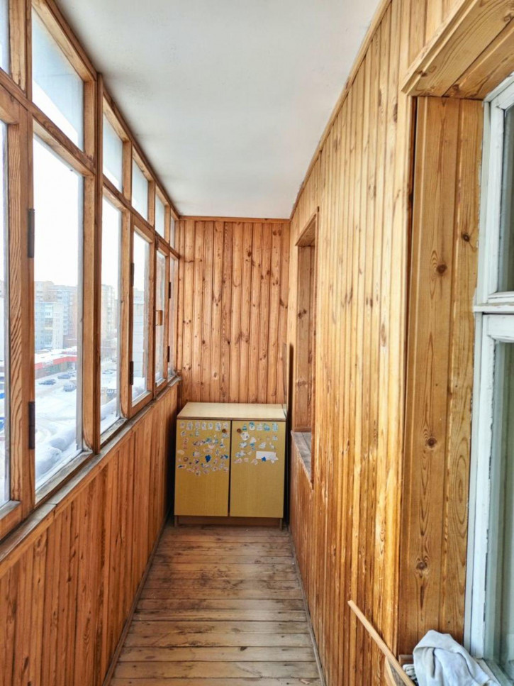 3-комн квартира ул Политбойцов