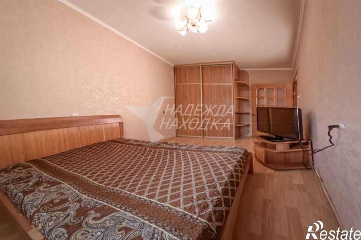 2-комн квартира поселок Врангель мкр., Восточный пр-кт, 19
