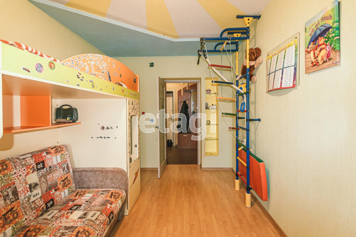 2-комн квартира улица Чехова, 36