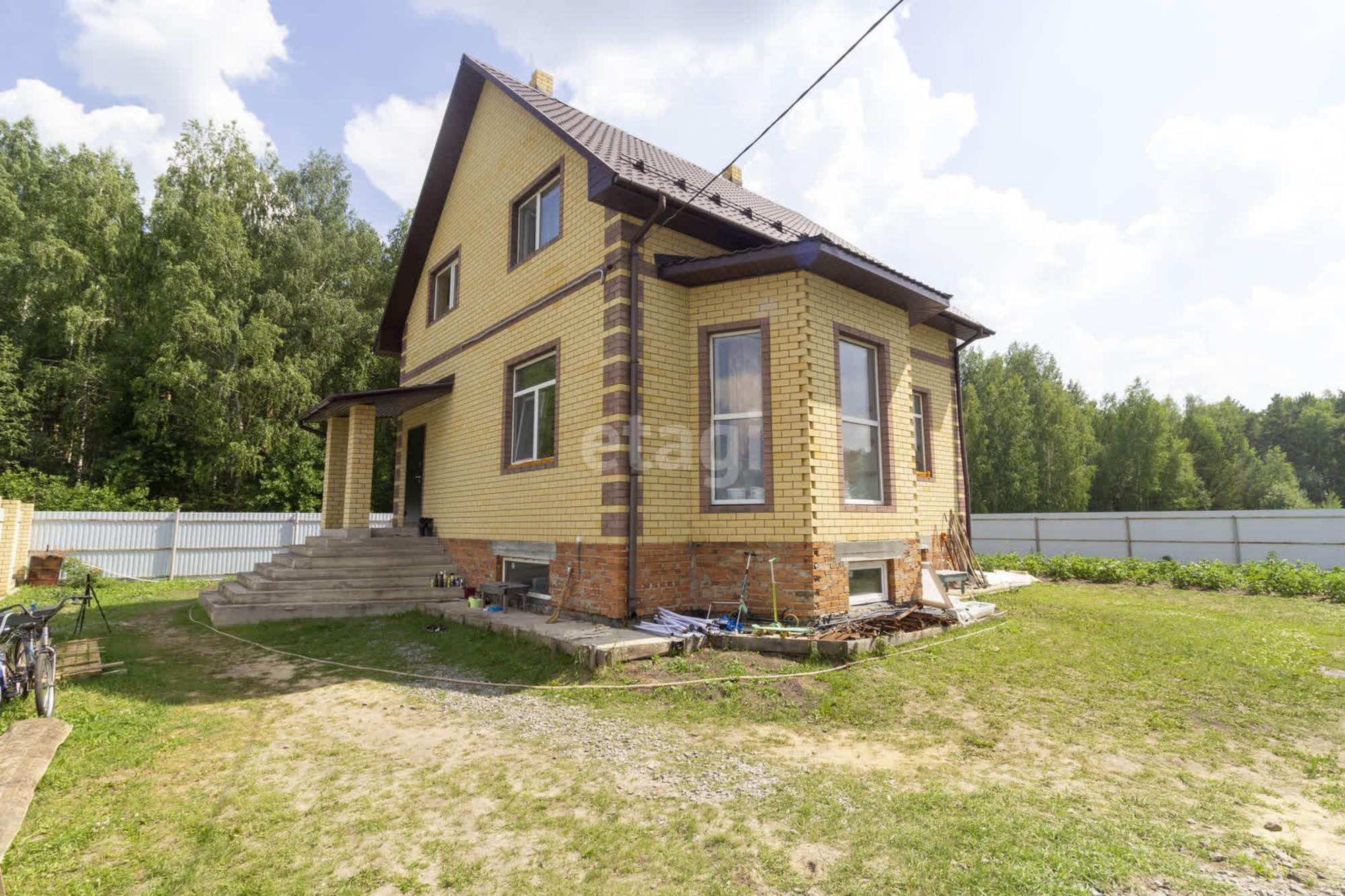 Купить дачу, дом, коттедж за 12 700 000 рублей на Молодежная, 72
