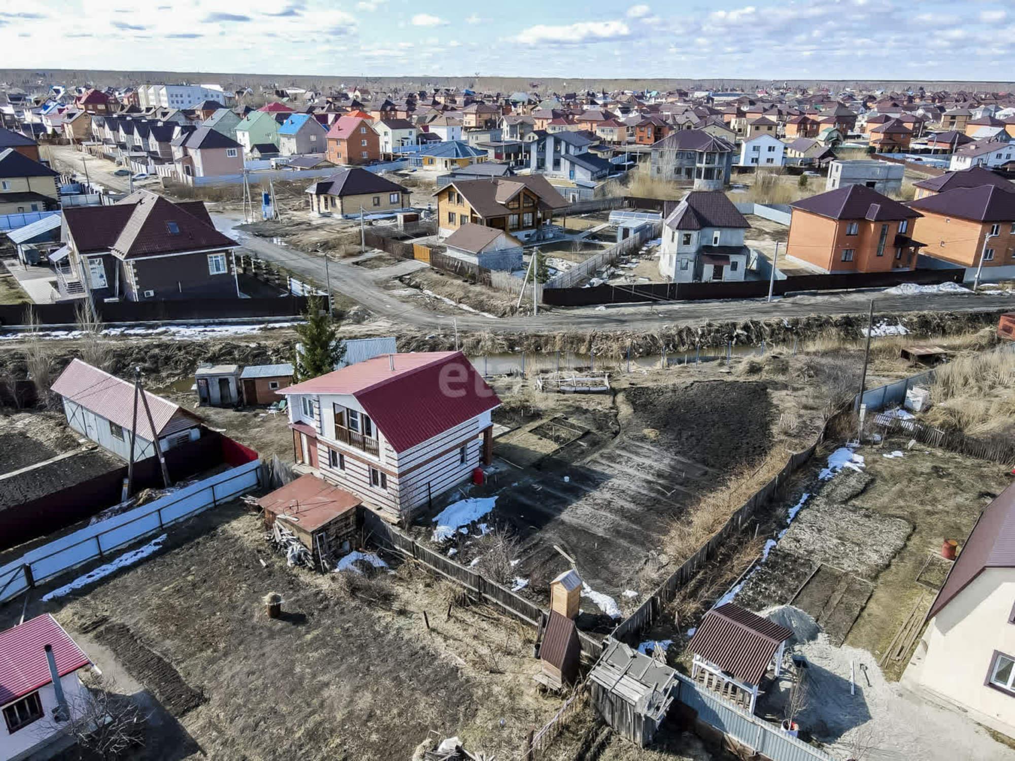 Купить дачу, дом, коттедж за 3 800 000 рублей на Фруктовая,
