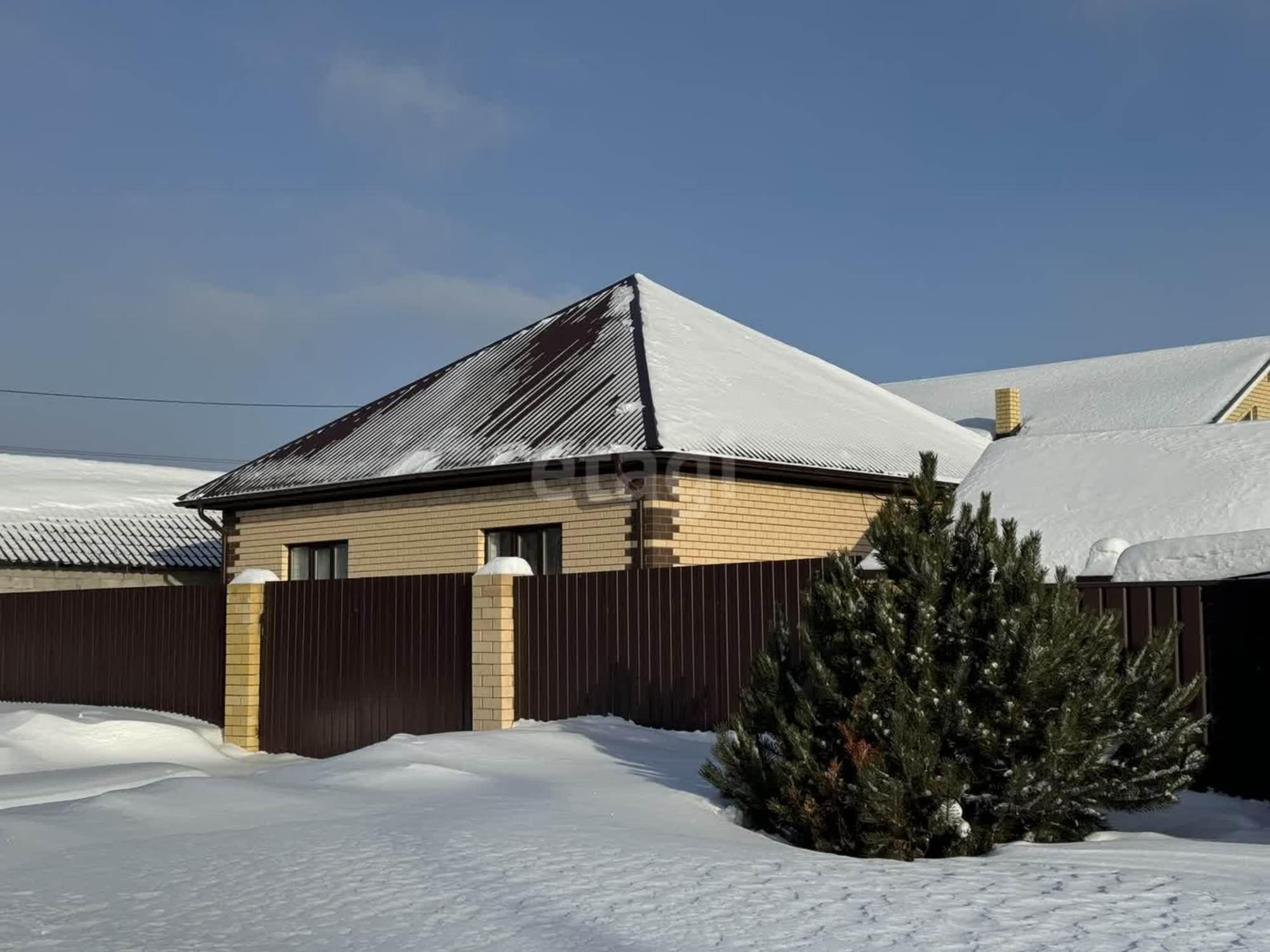 Купить дачу, дом, коттедж за 8 700 000 рублей на Южный мкр.,