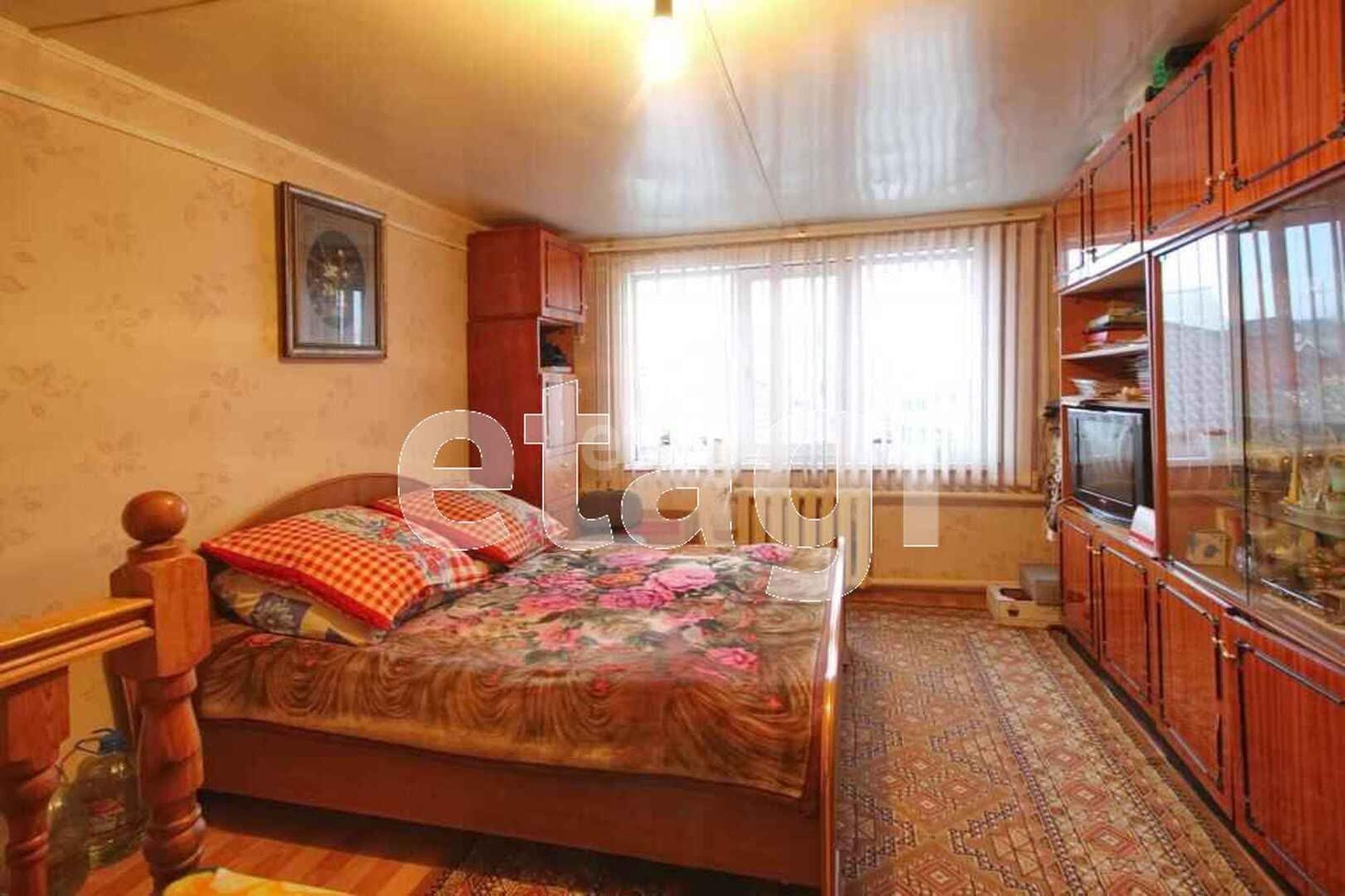 Купить дачу, дом, коттедж за 15 400 000 рублей на Доронина пер., 10