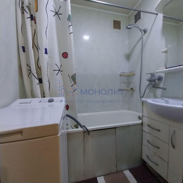 3-комн квартира Попова ул, 36