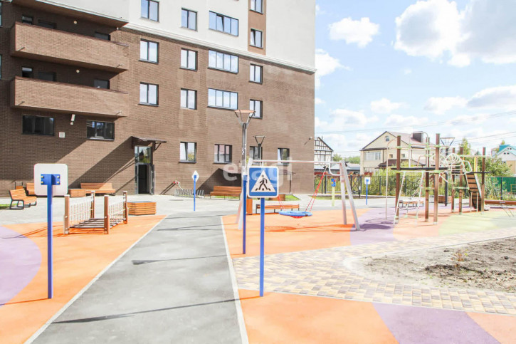 3-комн квартира Тальниковая, 5