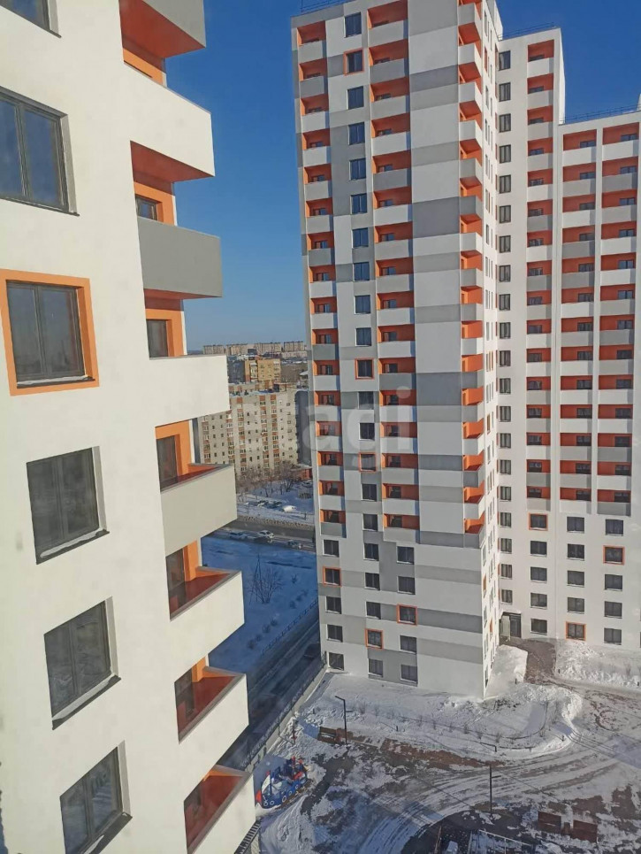 2-комн квартира Менжинского, 60