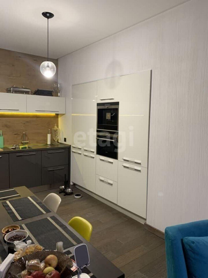 3-комн квартира Республики, 86/2