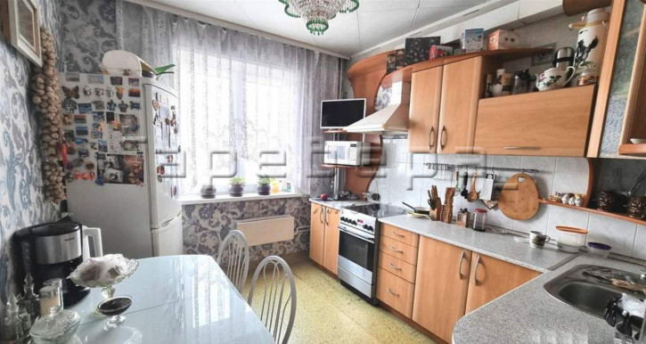 4-комн квартира Кутузова, 42
