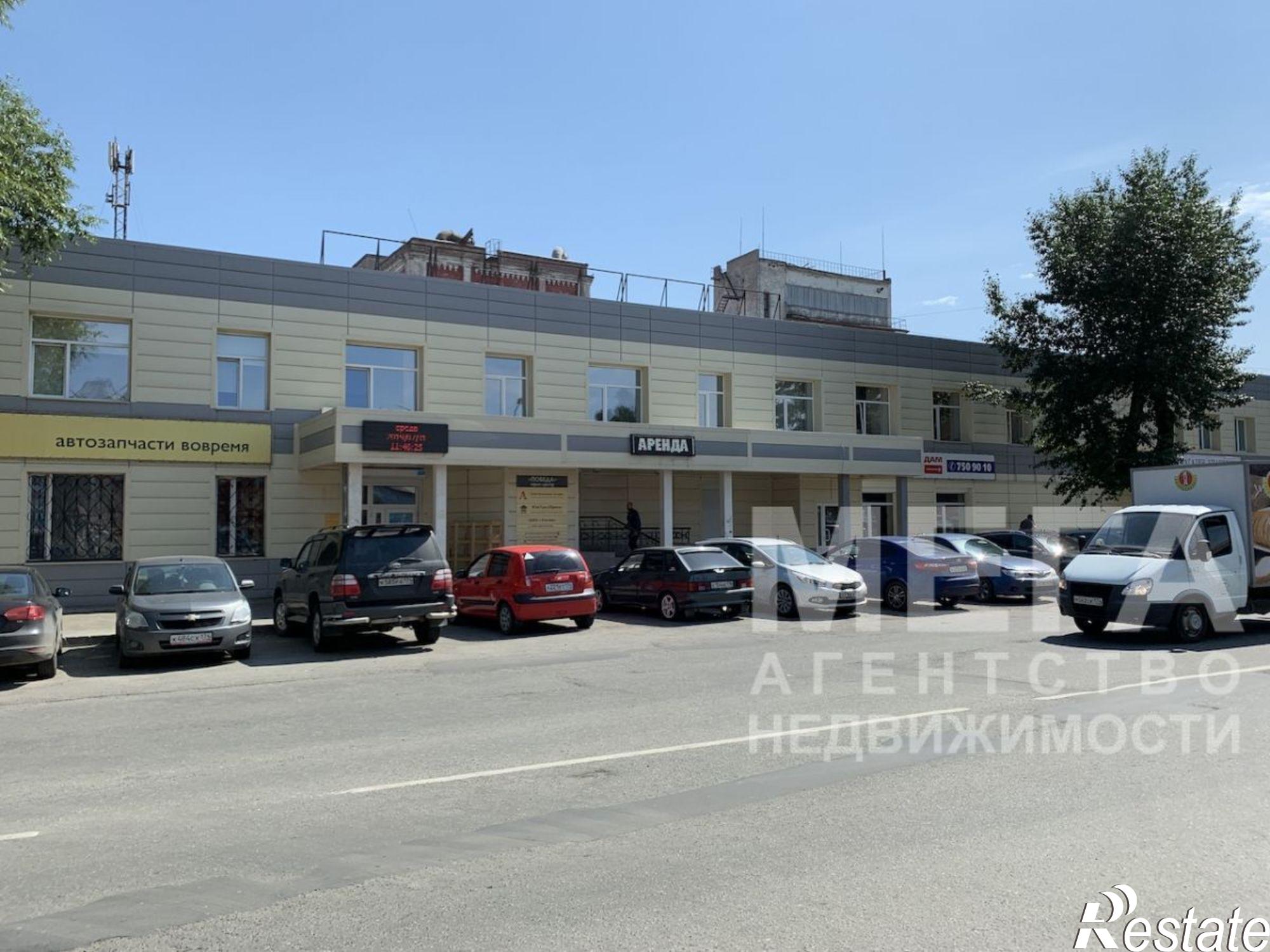 Купить торговое помещение за 82 500 000 рублей на 3-го Интернационала ул, 105