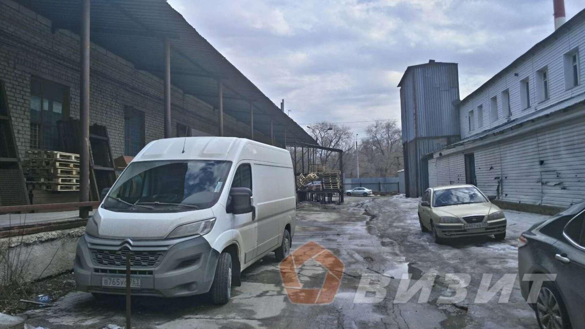 Сдать складское помещение за 250 000 рублей на Клиническая улица, 154