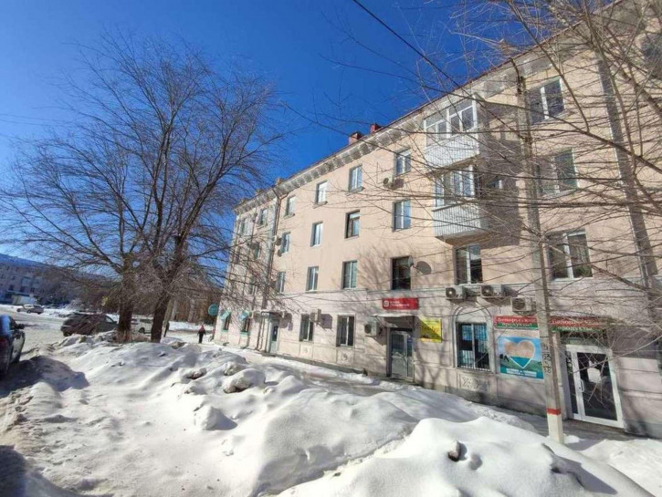 2-комн квартира Коммунистическая улица, 38