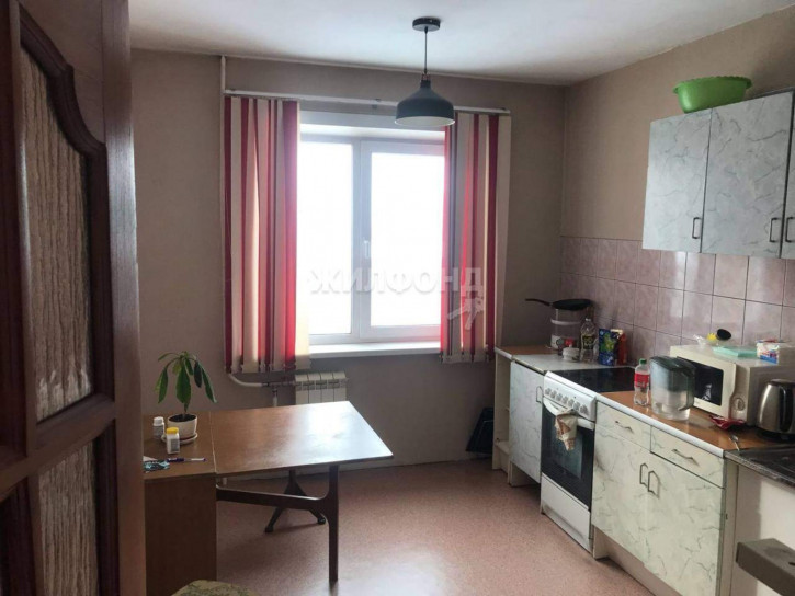 3-комн квартира Ударная улица, д.25